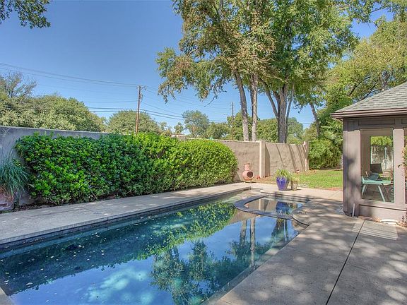 5th image of 6145 Plum Valley Pl