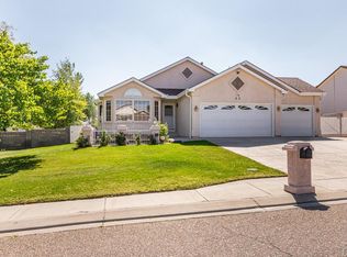 42 Altadena Dr, Pueblo, CO 81005