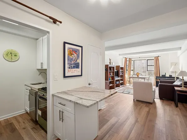 30 E 37th St APT 8K, New York, NY 10016