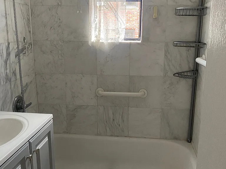 150 W End Ave #1 — Photo 4
