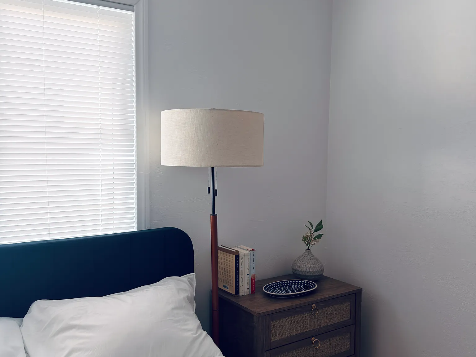 1 bed, 2000 sqft, $1,250 — Photo 2