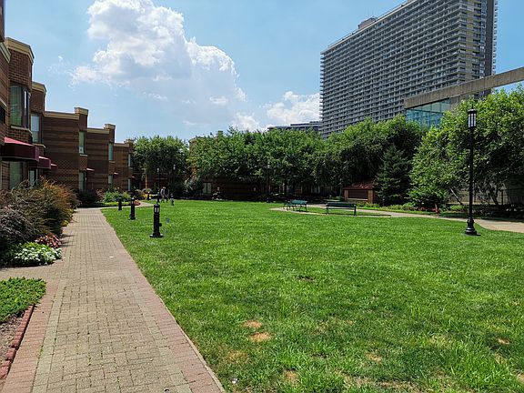 5th image of 100 Old Palisade Rd APT 1410