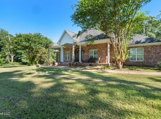 671 Fox Rd SE, Bogue Chitto, MS 39629