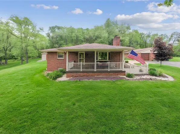 6230 Freeport Rd, Freeport, PA 16229