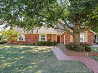 7810 E 77th St S, Tulsa, OK 74133