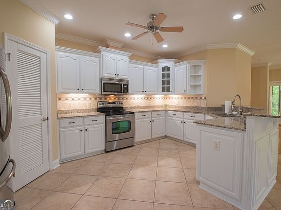 4th image of 228 Miller Dr