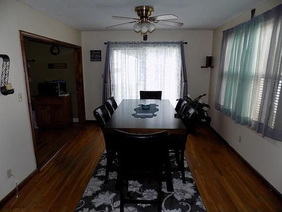 3rd image of 10 Gates St