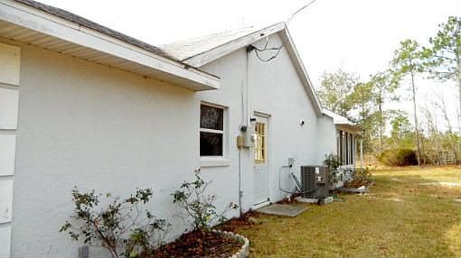 4th image of 4250 NE 132nd Ct