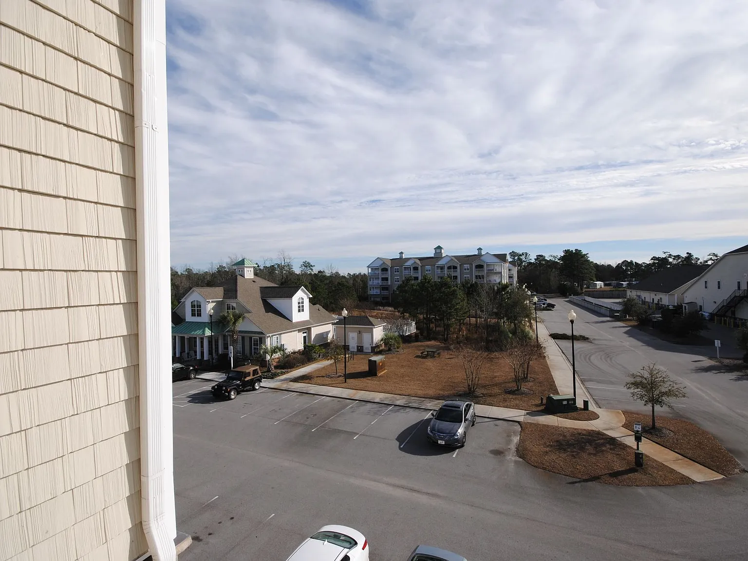 100 Gateway Condos Unit 136 — Photo 3