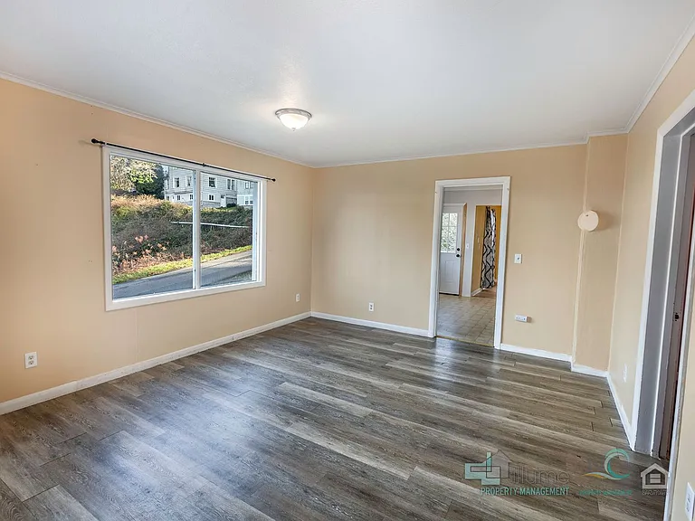 301 Alameda Ave — Photo 15