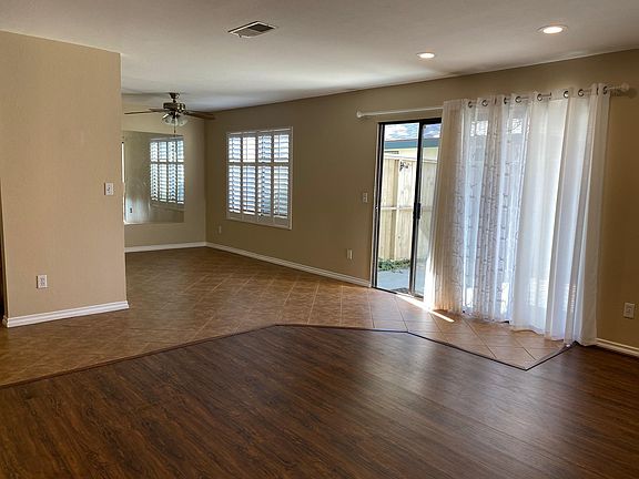 3rd image of 450 W Vermont Ave #1901