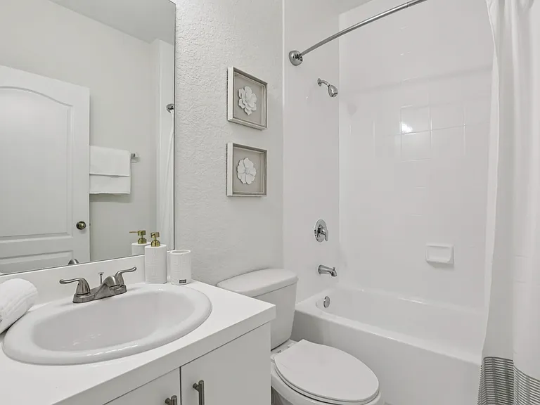 Seascape Pointe Townhomes — Photo 14