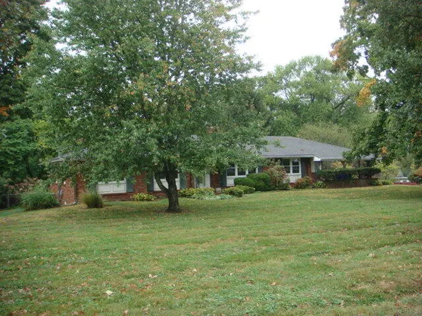 1601 Traveller Rd, Lexington, KY 40504