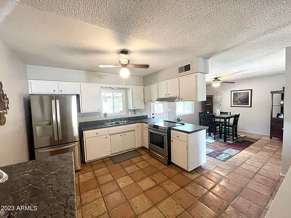 5th image of 4624 E GLENCOVE Street