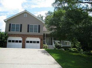 4175 Arapaho Dr, Powder Springs, GA 30127