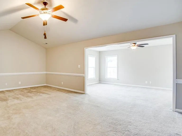 10410 Silver Creek Ct — Photo 19