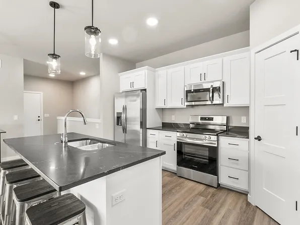 2864 Wild Goose Way, Stoughton, WI 53589