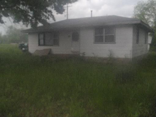 2nd image of 113 Elm St