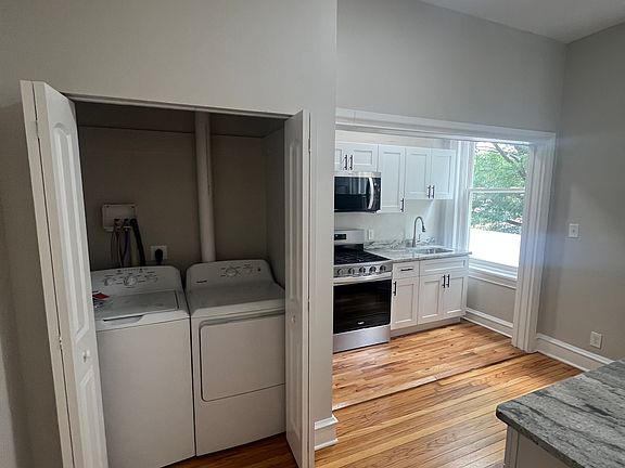 3rd image of 1601 N Broom St #6