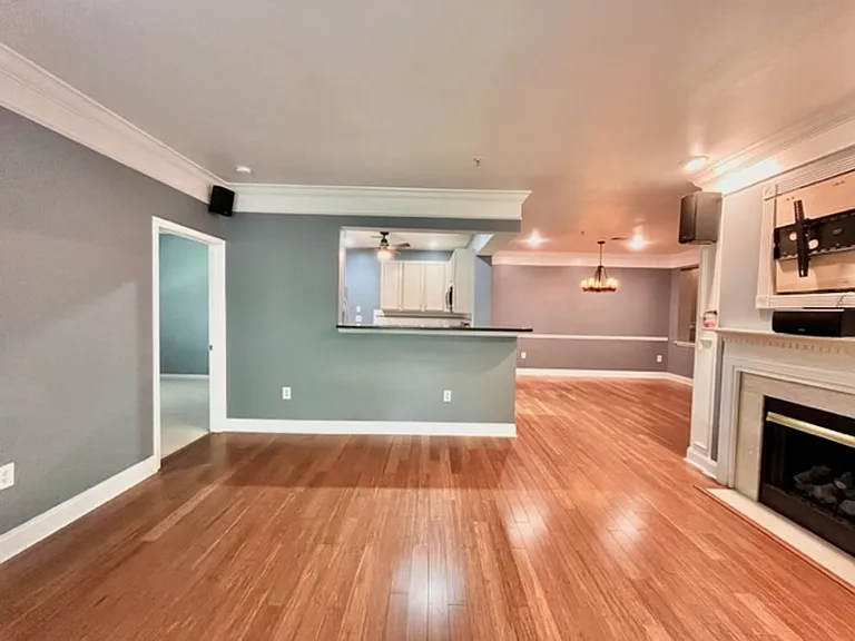 11318 Westbrook Mill Ln #103 — Photo 4