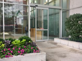 510 W Erie St APT 903, Chicago, IL 60610