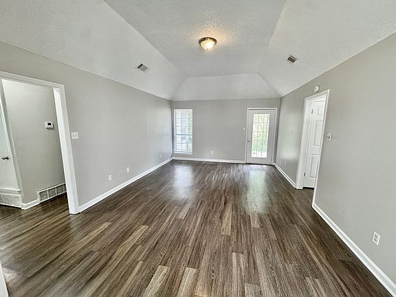 4th image of 3755 Schanna Dr