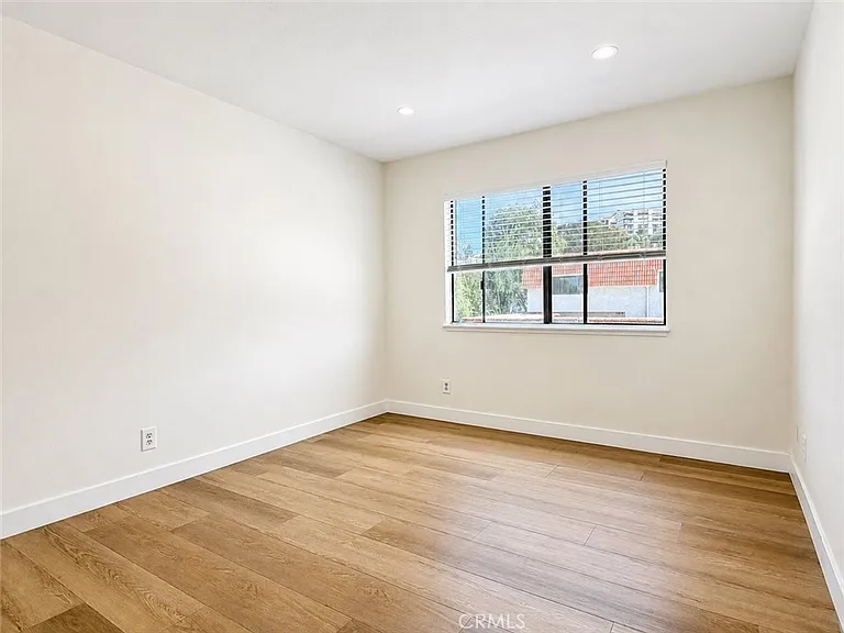 27943 Ridgebrook Ct — Photo 29