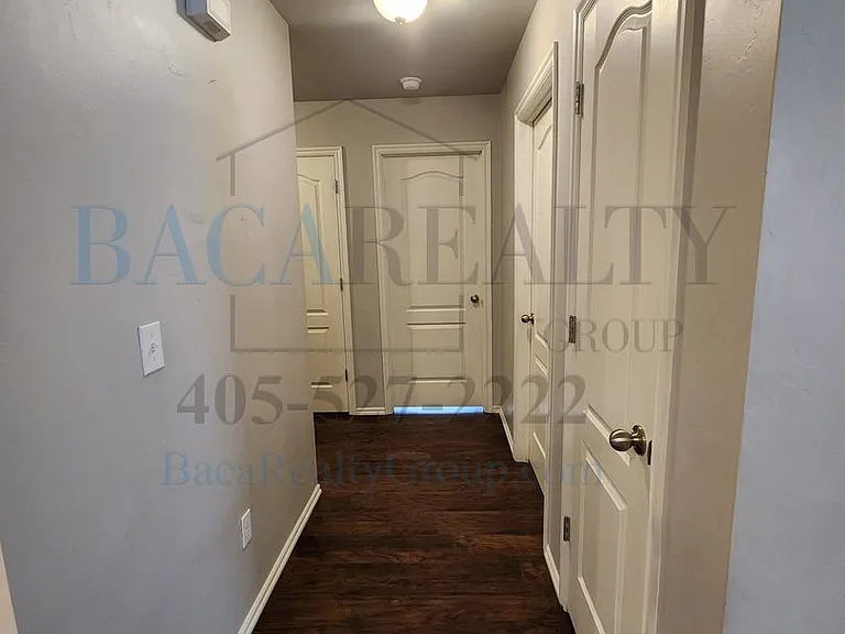 823 Monarch Way — Photo 6