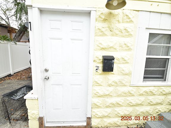 3rd image of 659 26th Ave S Unit 1