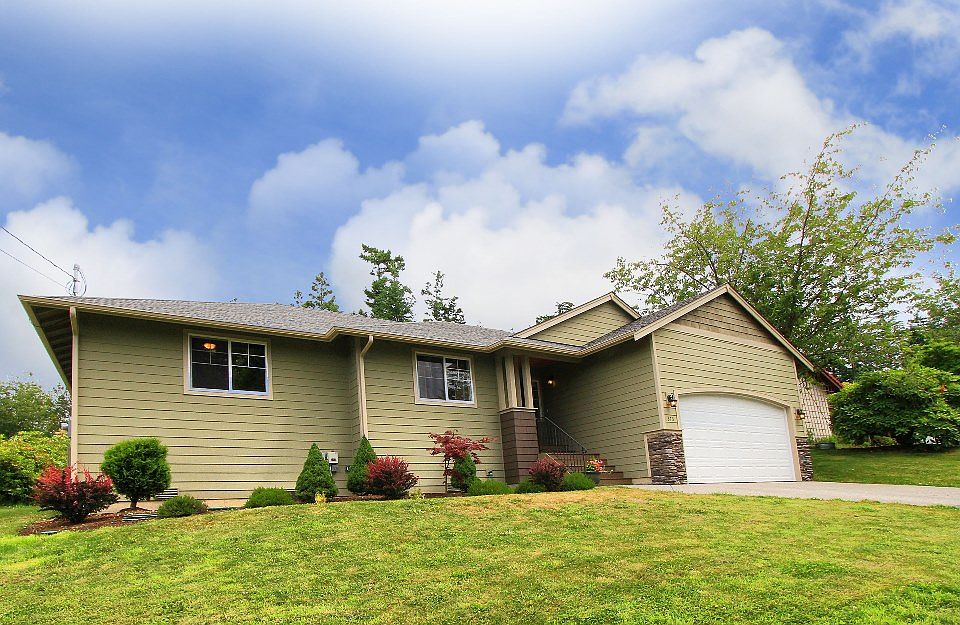 1st image of 373 Selkirk Dr