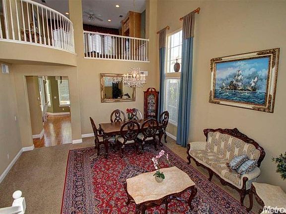 3rd image of 1563 Ainsworth Ln