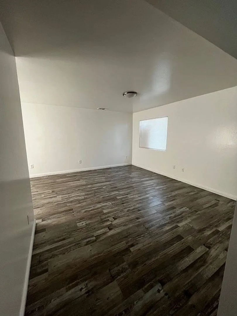 Building Photo - 931 Monterey St #A-D