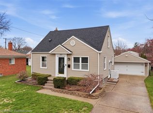 927 Montrose Ave, Royal Oak, MI 48073