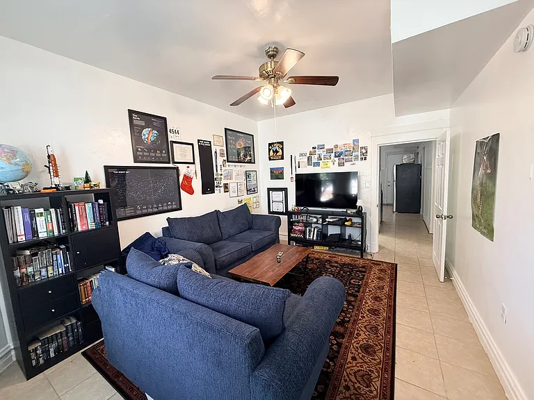 2943 N Allen Ave #1 — Photo 3