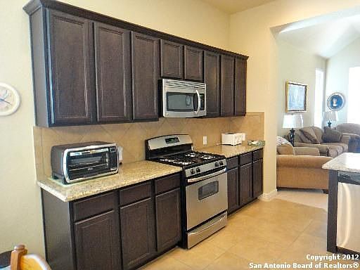 4th image of 507 Wandesta Way