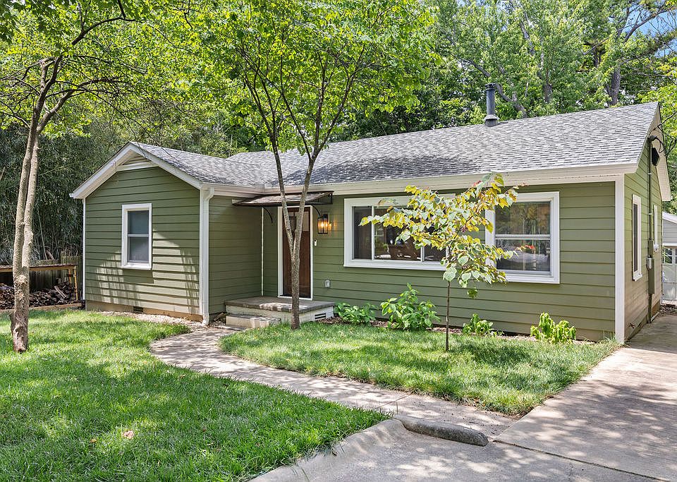1st image of 843 N Olive Ave