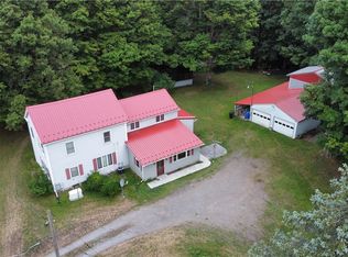 12226 Ridge Rd, Medina, NY 14103