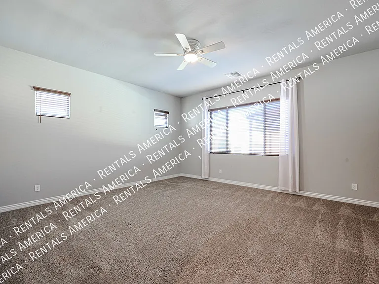 8544 W Midway Ave — Photo 26