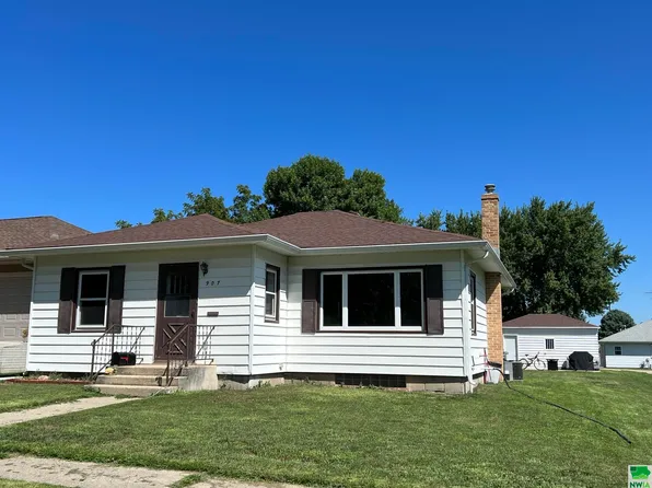 907 S 2nd Ave, Rock Rapids, IA 51246