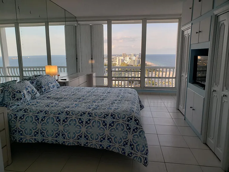 2200 S Ocean Ln #3 — Photo 10