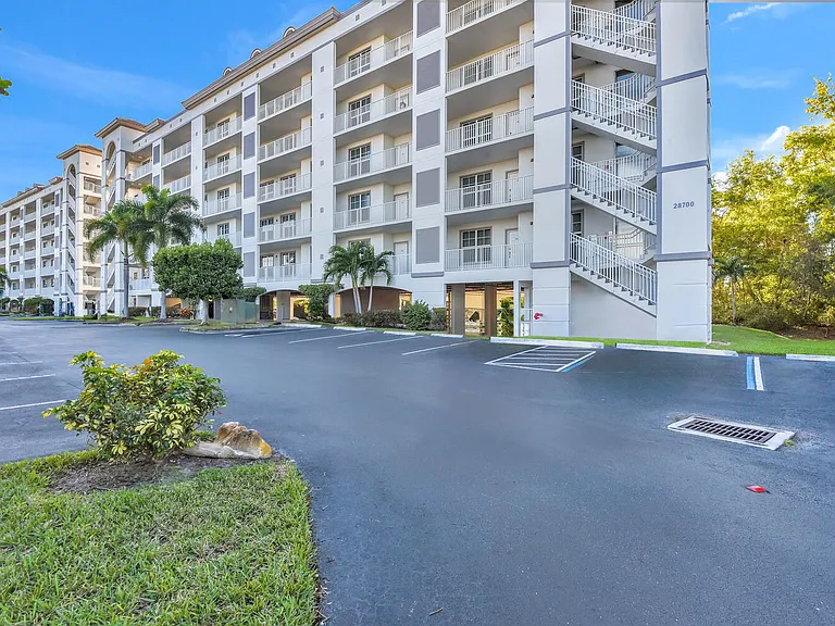 28700 Trails Edge Blvd #1 — Photo 3