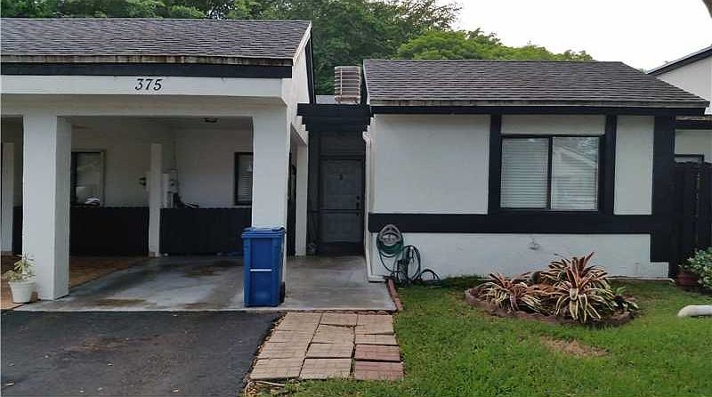 1st image of 375 Fairway Cir