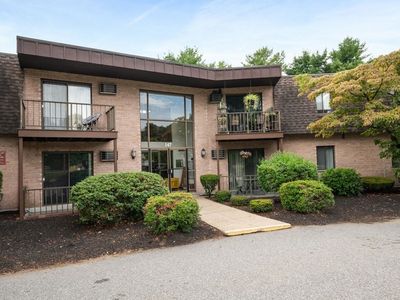147 Sylvan St APT 18B, Danvers, MA, 01923