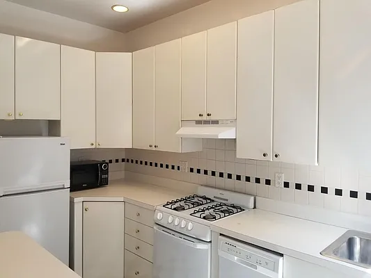 Rented by Zumper Inc | media 12