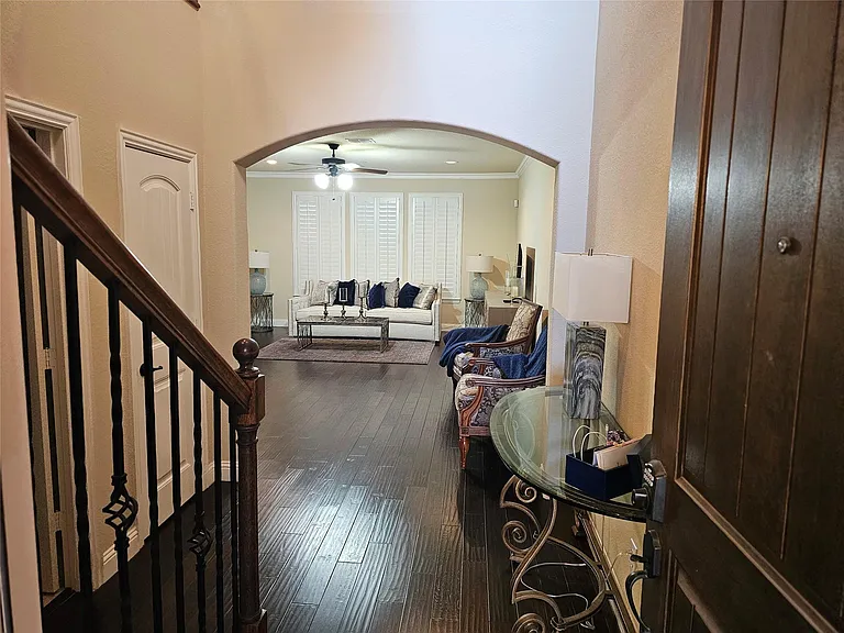 1038 Audrey Way — Photo 9