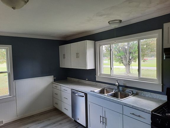 2nd image of 13170 Berwick Tpke