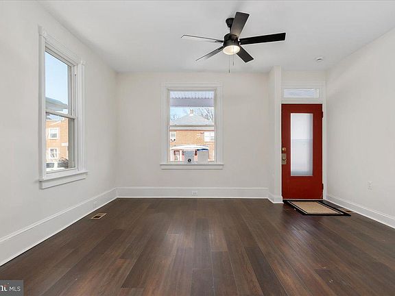 2nd image of 838 Mulberry Ave