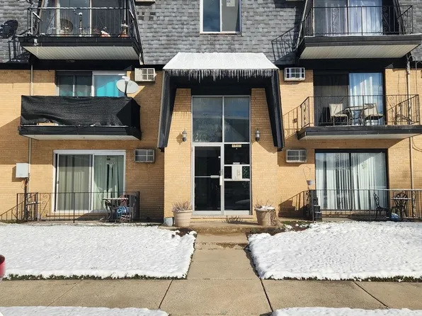 4840 W Engle Rd APT 2SW, Alsip, IL 60803
