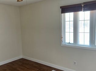 103 W Paul St, Hastings, NE 68901
