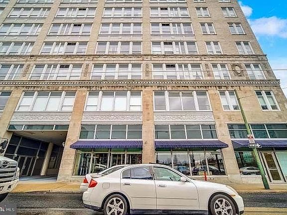 2nd image of 1100 Vine St #1500